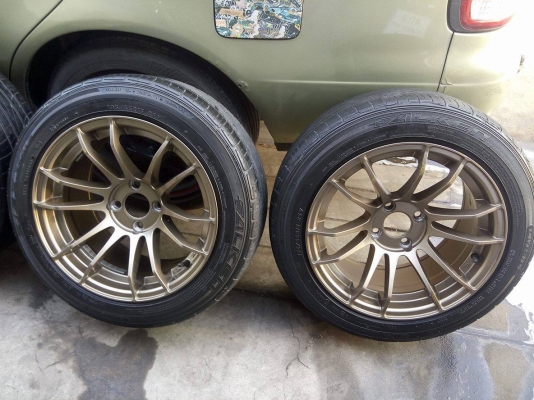 แม็ก 15 กว้าง 8 สภาพดี พร้อมยางฟอเก้นปี 14 ราคา 7900 บาท แม็ก 15 กว้าง 8 สภาพดี พร้อมยางฟอเก้นปี 14 ราคา 7900 บาท