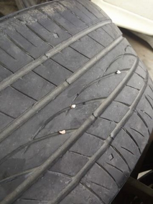 แม็ก 15 กว้าง 8 สภาพดี พร้อมยางฟอเก้นปี 14 ราคา 7900 บาท แม็ก 15 กว้าง 8 สภาพดี พร้อมยางฟอเก้นปี 14 ราคา 7900 บาท