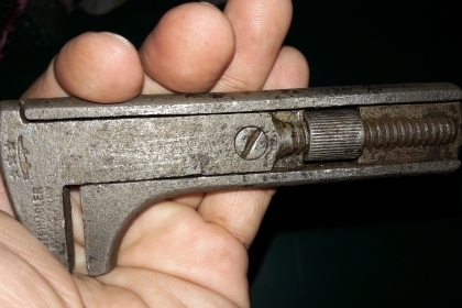 ขายประแจเลื่อนโบราณจระเข้สามดาว MADE IN GERMANY.มือสองสภาพดี