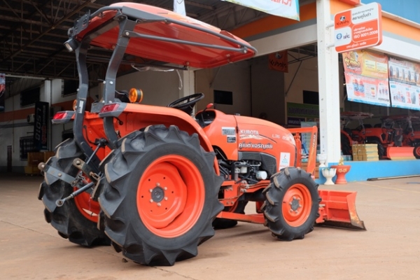 รถไถมือสอง L3608SP + ใบมีด + ผาน 1 ตัว   ดาวน์เริ่มต้นเพียง 20,000บาท เท่านั้น สนใจโทรเลย 089-0111624