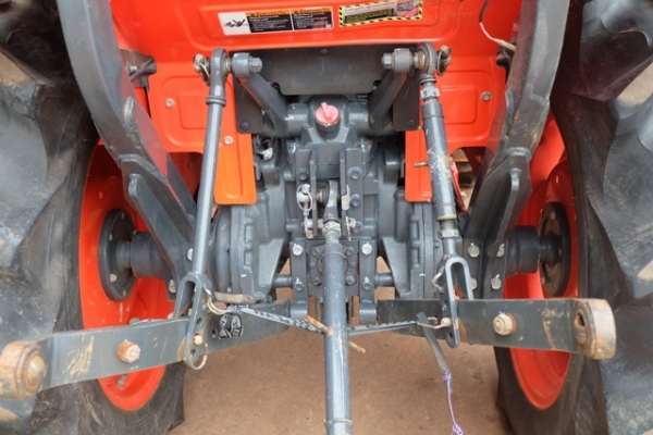 รถไถมือสอง L3608SP + ใบมีด + ผาน 1 ตัว   ดาวน์เริ่มต้นเพียง 20,000บาท เท่านั้น สนใจโทรเลย 089-0111624