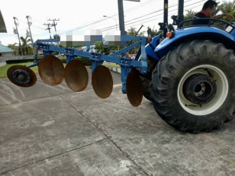 รถไถ NEWHOLLAND