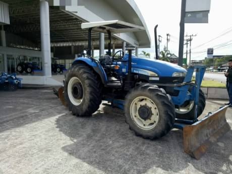 รถไถ NEWHOLLAND