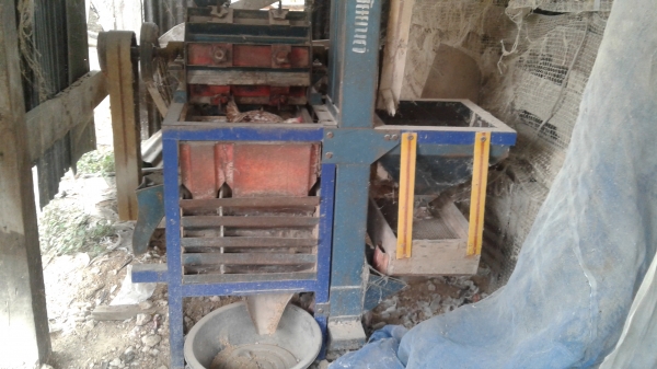 ขายโรงสีข้าวเล็กสีครั้งเดียวมอเตอร์3แรงของยโสธร