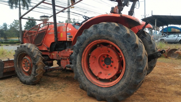 ขายรถไถ KUBOTA M7040 พร้อมดันหน้า ผาน6 เมืองทอง ราคา 440,000 มีเล่มทะเบียนพร้อมโอน มีรถขนส่งบริการ สนใจสอบถามได้ DC Tractor Rayong อ.แกลง ระยอง 0818618678, 0899347475 id line=0818618678 id line=0899347475 https://www.facebook.com/DC-Tractor-Rayong-307154 ขายรถไถ KUBOTA M7040 พร้อมดันหน้า ผาน6 เมืองทอง ราคา 440,000 มีเล่มทะเบียนพร้อมโอน มีรถขนส่งบริการ สนใจสอบถามได้ DC Tractor Rayong อ.แกลง ระยอง 0818618678, 0899347475 id line=0818618678 id line=0899347475 https://www.facebook.com/DC-Tractor-Rayong-307154