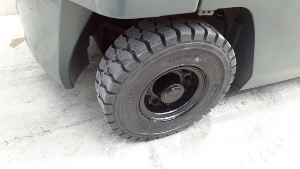 รถยกนิสสัน  j 02