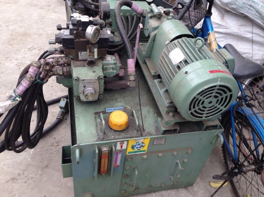 ขายชุดปั้มน้ำมันไฮโดรลิค Daikin made in Japan ขนาด 5HP. 380V พร้อมวาล์วคอนโทรล 100VAC 4ชุด สภาพสวยเดิมๆ พร้อมใช้งาน ขายชุดปั้มน้ำมันไฮโดรลิค Daikin made in Japan ขนาด 5HP. 380V พร้อมวาล์วคอนโทรล 100VAC 4ชุด สภาพสวยเดิมๆ พร้อมใช้งาน