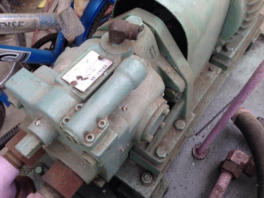 ขายชุดปั้มน้ำมันไฮโดรลิค Daikin made in Japan ขนาด 5HP. 380V พร้อมวาล์วคอนโทรล 100VAC 4ชุด สภาพสวยเดิมๆ พร้อมใช้งาน ขายชุดปั้มน้ำมันไฮโดรลิค Daikin made in Japan ขนาด 5HP. 380V พร้อมวาล์วคอนโทรล 100VAC 4ชุด สภาพสวยเดิมๆ พร้อมใช้งาน