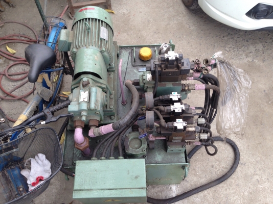 ขายชุดปั้มน้ำมันไฮโดรลิค Daikin made in Japan ขนาด 5HP. 380V พร้อมวาล์วคอนโทรล 100VAC 4ชุด สภาพสวยเดิมๆ พร้อมใช้งาน ขายชุดปั้มน้ำมันไฮโดรลิค Daikin made in Japan ขนาด 5HP. 380V พร้อมวาล์วคอนโทรล 100VAC 4ชุด สภาพสวยเดิมๆ พร้อมใช้งาน