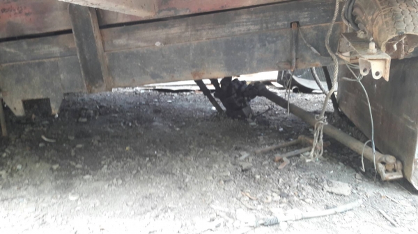 กระบะดั๊ม 6 ล้อ กลาง สภาพดีอุปกรณ์ครบ ไม่ผุ พร้อมใช้งาน