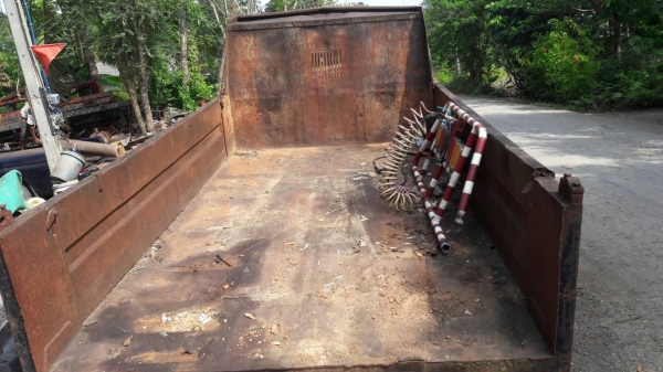 กระบะดั๊ม 6 ล้อ กลาง สภาพดีอุปกรณ์ครบ ไม่ผุ พร้อมใช้งาน