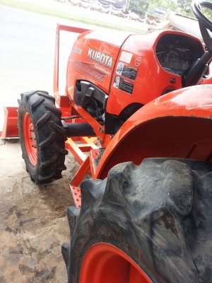 ขายจ้า 36 แรง ตัวรถ+ใบดัน เอกสารชุดโอนครบ ราคา 242,000บาท กันทรลักษ์ ศรีสะเกษ โทร.0816004753 ราคาต่อรองได้จ้า...