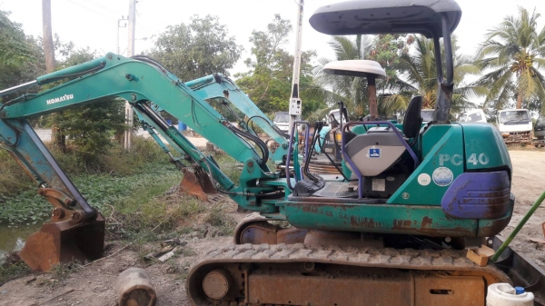 ขายรถขุดเล็ก KOMATSU PC40-7E รถนอก มีเอกสาร ราคา 430,000 บาท