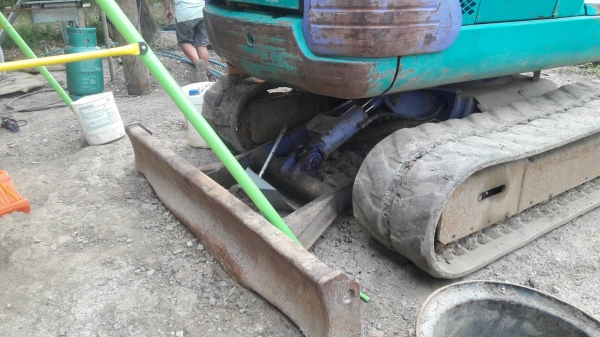 ขายรถขุดเล็ก KOMATSU PC40-7E รถนอก มีเอกสาร ราคา 430,000 บาท