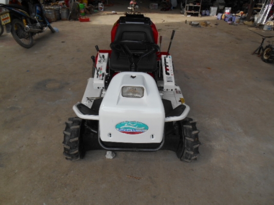 รถตัดหญ้า OREC RM95 18 แรง พร้อมใช้งาน รถตัดหญ้า OREC RM95 18 แรง พร้อมใช้งาน