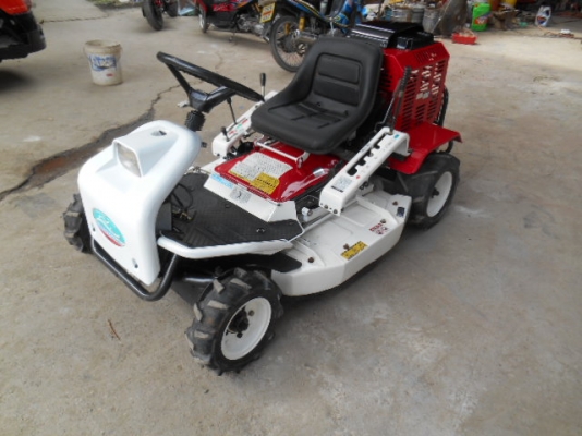 รถตัดหญ้า OREC RM95 18 แรง  พร้อมใช้งาน