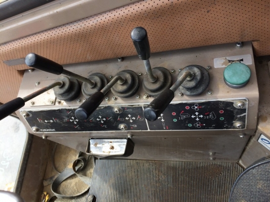 รถเจาะ Furukawa HCR9-DSIII SN: 516779 ปี 2003 สภาพใหม่มาก ๆ นำเข้าจากญี่ปุ่น ถึงไทยแล้วครับ รถเจาะ Furukawa HCR9-DSIII SN: 516779 ปี 2003 สภาพใหม่มาก ๆ นำเข้าจากญี่ปุ่น ถึงไทยแล้วครับ