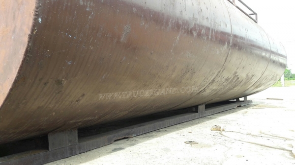 ถังน้ำตั้งพื้นหรือบนกระบะรถได้ ขนาดยาว 3.60 เมตร ขนาดกว้าง 2.00 เมตร ขนาดบรรจุ 6,000 ลิตร มี 3 ลูก