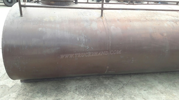 ถังน้ำตั้งพื้นหรือบนกระบะรถได้ ขนาดยาว 3.60 เมตร ขนาดกว้าง 2.00 เมตร ขนาดบรรจุ 6,000 ลิตร มี 3 ลูก