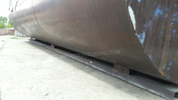 ถังน้ำตั้งพื้นหรือบนกระบะรถได้ ขนาดยาว 3.60 เมตร ขนาดกว้าง 2.00 เมตร ขนาดบรรจุ 6,000 ลิตร มี 3 ลูก