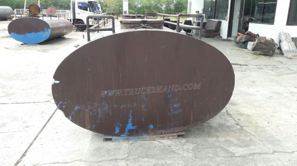 ถังน้ำตั้งพื้นหรือบนกระบะรถได้ ขนาดยาว 3.60 เมตร ขนาดกว้าง 2.00 เมตร ขนาดบรรจุ 6,000 ลิตร มี 3 ลูก