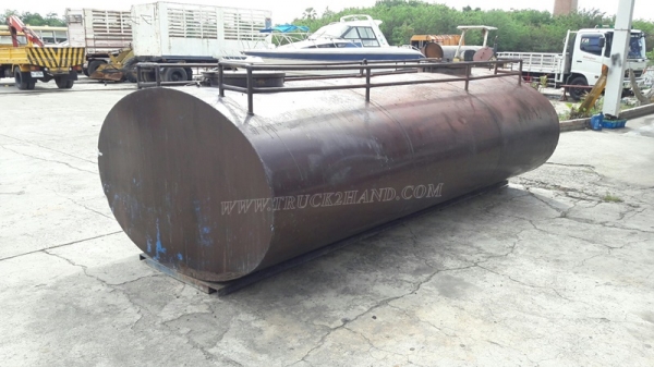 ถังน้ำตั้งพื้นหรือบนกระบะรถได้ ขนาดยาว 3.60 เมตร ขนาดกว้าง 2.00 เมตร ขนาดบรรจุ 6,000 ลิตร มี 3 ลูก