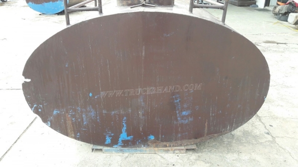 ถังน้ำตั้งพื้นหรือบนกระบะรถได้ ขนาดยาว 3.60 เมตร ขนาดกว้าง 2.00 เมตร ขนาดบรรจุ 6,000 ลิตร มี 3 ลูก