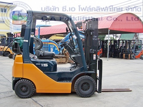 ขาย รถโฟล์คลิฟท์ TOYOTA รุ่น8FGL15