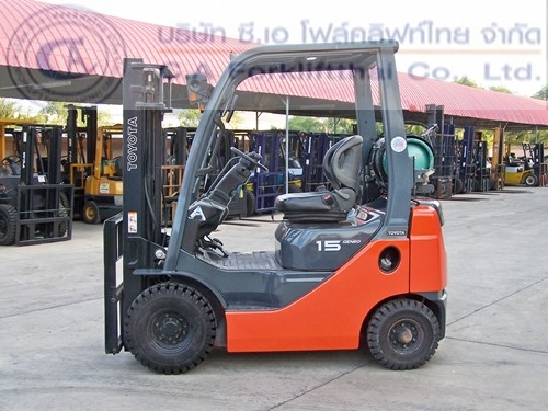 ขาย รถโฟล์คลิฟท์ TOYOTA รุ่น 8FGL15