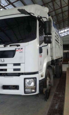 รถอีซูซุ 10 ล้อดั้ม FVZ 300 แรงม้า. ปี 53 , ( รถ วิ่ง 1xx,xxx กม. ) สนใจติดต่อ 081 - 6079515 รถอีซูซุ 10 ล้อดั้ม FVZ 300 แรงม้า. ปี 53 , ( รถ วิ่ง 1xx,xxx กม. ) สนใจติดต่อ 081 - 6079515