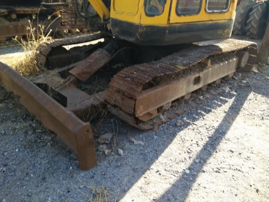 ขายรถแม็คโคตามสภาพ ยี่ห้อ J&amp;G80 เก่าไทยรถใช้งานได้ปกติ มีรั่วซึมนิดหน่อย