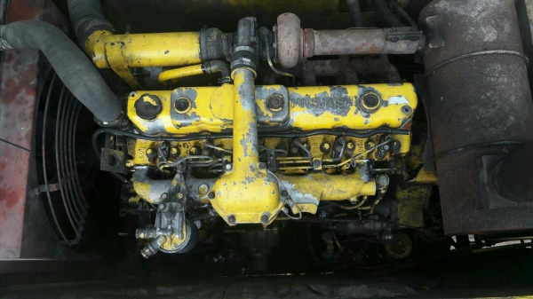 ขายยกชุด 2 คัน รถแบ็คโฮยี่ห้อ KOBELCO   รุ่นSK200 MARK3   เครื่องดี   ปั้มดี   ช่วงล่างแน่น   เอวไม่หลวม   โซ่เต็ม ไฟฟ้า  มีเล่มทะเบียน