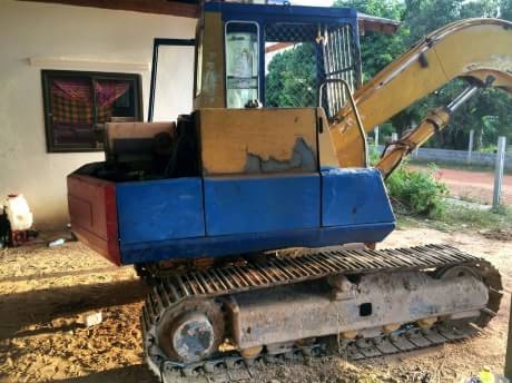 KOMATSU  PC60-5