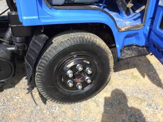 รถบรรทุก 6 ล้อ ISUZU NPR เครื่อง 4BD1 115 แรง ปี 44 (หัวครัชซี)