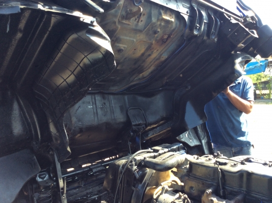 รถบรรทุก 6 ล้อ ISUZU NPR เครื่อง 4BD1 115 แรง ปี 44 (หัวครัชซี)