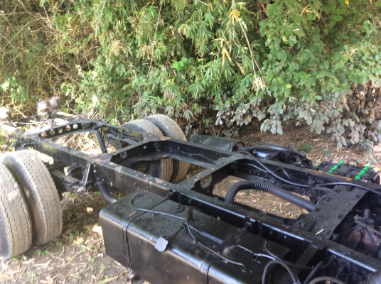 รถบรรทุก 6 ล้อ ISUZU NPR เครื่อง 4BD1 115 แรง ปี 44 (หัวครัชซี)