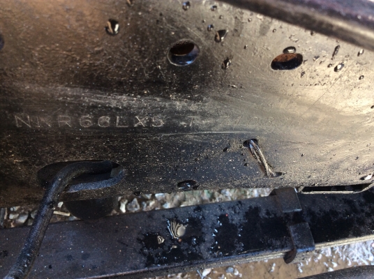 รถบรรทุกดั้ม 6 ล้อ ISUZU NKR เครื่อง 110 แรง ห้างแท้ ปี 40