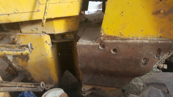 ขายตามสภาพ รถตัก CAT 920 ดิสเบรค เอวอ่อน เครื่องหลวมยกลงยังไม่ได้ซ่อม เกียร์ดี ยางดีทั้ง 4 เส้น ราคาต่อรองได้