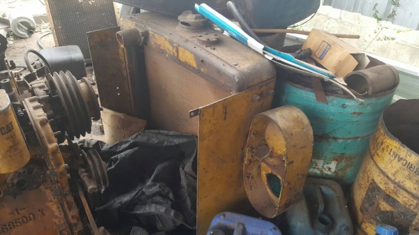 ขายตามสภาพ รถตัก CAT 920 ดิสเบรค เอวอ่อน เครื่องหลวมยกลงยังไม่ได้ซ่อม เกียร์ดี ยางดีทั้ง 4 เส้น ราคาต่อรองได้