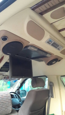 TOYOTA COMMUTER 2007  / ค./ 2500 / ดีเซล  300000  กิโล  ราคา 587000  บาท  แต่งวีไอพี รถบ้านไม่เคยรับจ้าง   วันทูคอล 0986683479 dtac 0991751349 สิทธิ์ คับ