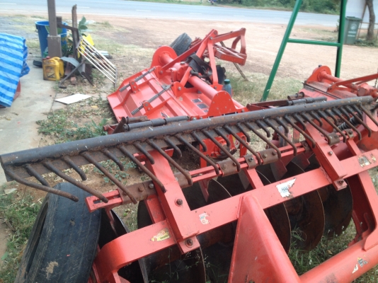 ขายคราดใส่รถไถติดมากับผาน M60