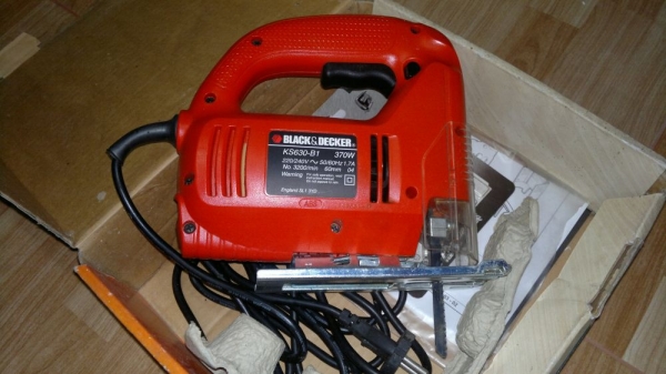 ขายเลื่อยจิ๊กซอว์ Black &amp; Decker สภาพใหม่ เก่าเก็บ