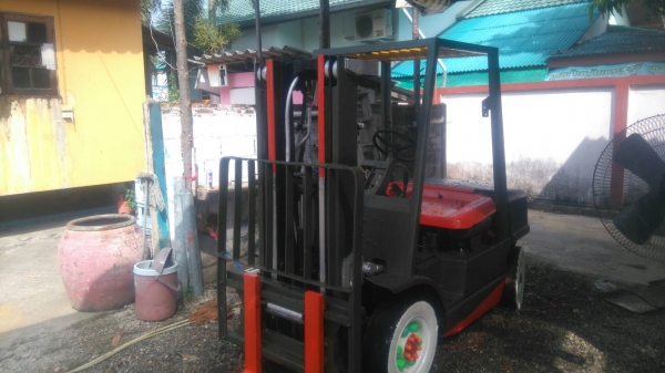 ขายด่วน โฟล์คลิฟ HITER เครื่อง Isuzu ราคาเพียง 80000 พร้อมใช้งานครับท่าน