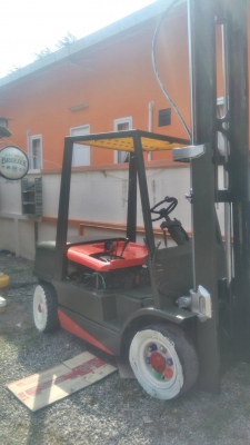 ขายด่วน โฟล์คลิฟ HITER เครื่อง Isuzu ราคาเพียง 80000 พร้อมใช้งานครับท่าน