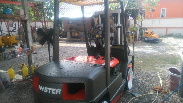 ขายด่วน โฟล์คลิฟ HITER เครื่อง Isuzu ราคาเพียง 80000 พร้อมใช้งานครับท่าน