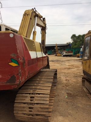 ขายด่วน แบคโอ komatsu. 200 รุ่น5คอนโทนสั่น ใช้งานได้ดีคับท่าน