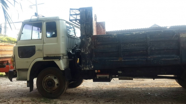 6 ล้อ กะบะ 6 ม. 6 ล้อ กะบะ 6 ม.