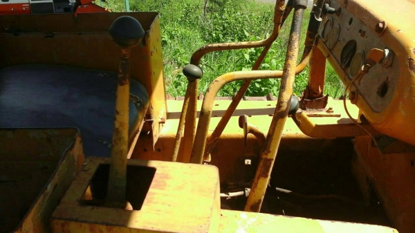 ขายด่วน รถตักCAT D4D สภาพพร้อมใช้งาน เครื่องดีโซ่ช่วงล่างพร้อมทำงาน เอกสารสัญญาซื้อขาย