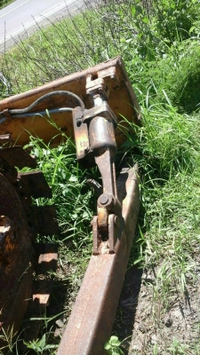 ขายด่วน รถตักCAT D4D สภาพพร้อมใช้งาน เครื่องดีโซ่ช่วงล่างพร้อมทำงาน เอกสารสัญญาซื้อขาย