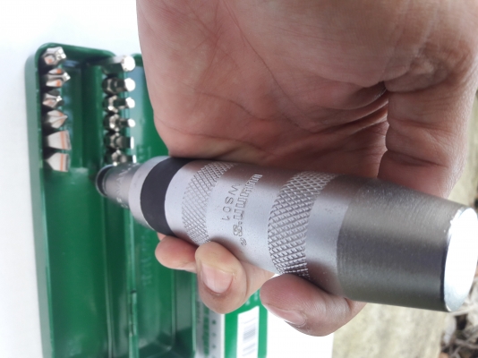 โปรโมชั่นพิเศษ ชุดไขควงตอกกระแทกwynnสินคุณภาพมาตรISOสเป็คงานอเมริกา ราคาถูกๆที่นี่เท่านั้น ราคาเพียง 450-฿เท่านั้น รวมค่าบริการจัดส่งเก็บเงินปลายทางเเล้วถึงหน้าบ้านเลย ราคานี้ไม่มีบวกเพื่มอุปกรณ์ตามรูป  หมดกังวลกับปัญหาน็อตหรือสกรูแน่นคายไม่ออก สอบถามรายล